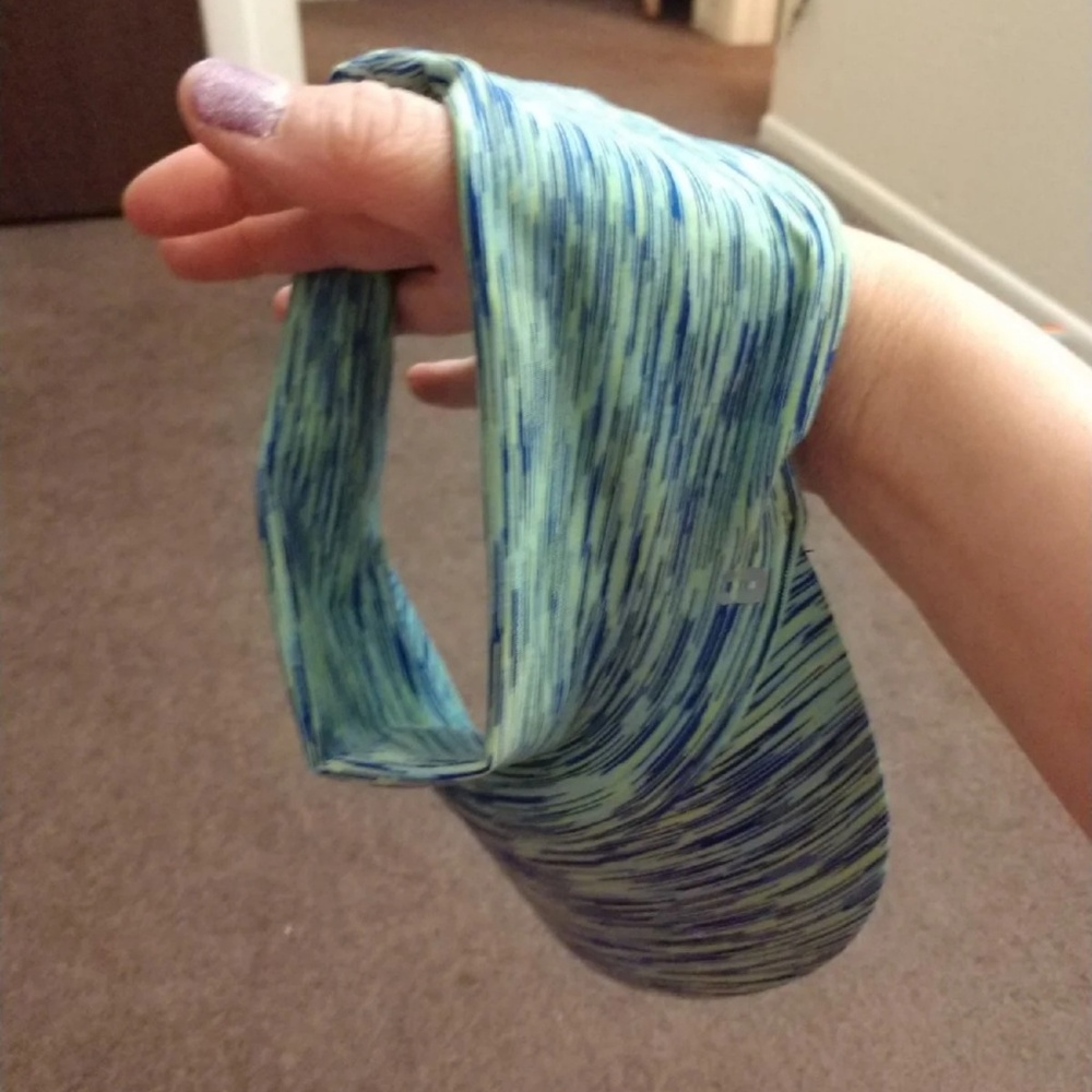 Scunci headwrap/visor